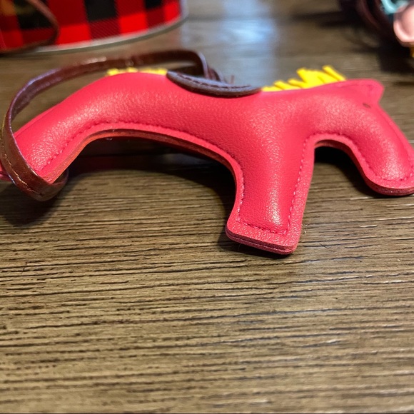 NEW 🆕 Rodeo horse key chain purse handbag charm - Picture 2 of 9
